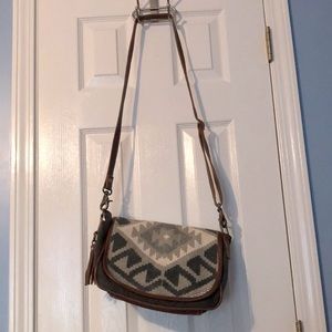 Myra purse